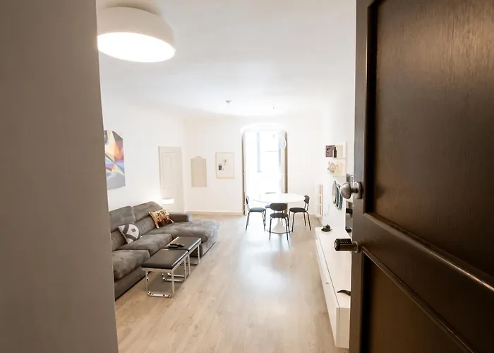 Cavour 231 Big House *