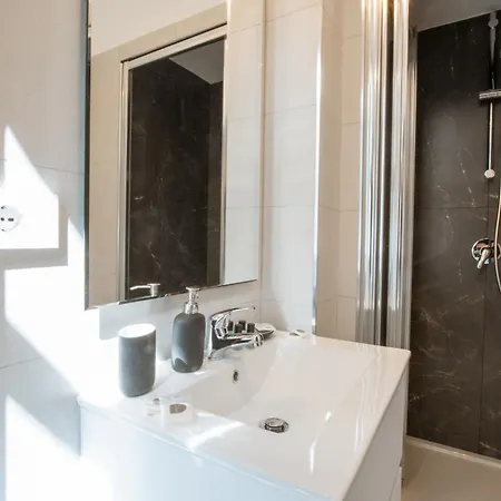 Cavour 231 Big House * Bari